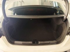 Audi A3 A3L Limousine 35TFSI Flying Spur Exclusive - фото 15