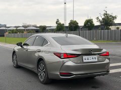 Lexus ES 2023 200 Excellence Edition - фото 17