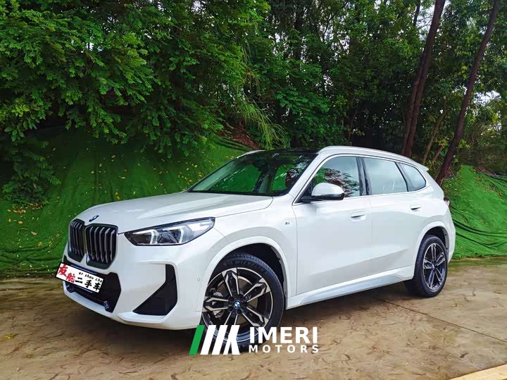 BMW X1 sDrive25Li M Sports Package - автомобиль из Китая
