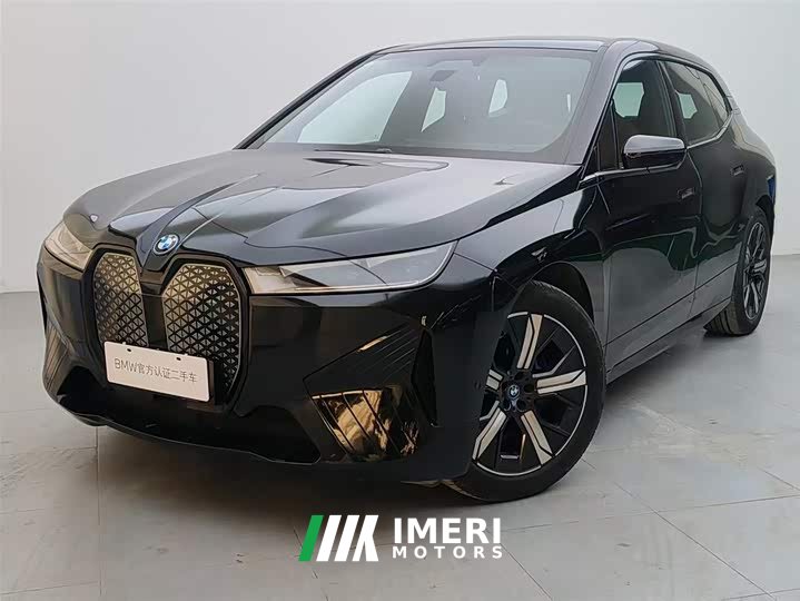 BMW iX 2022 xDrive40 - автомобиль из Китая