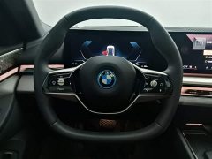 BMW i5 2024 eDrive 35L Luxury Package - фото 14