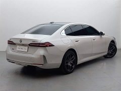 BMW i5 2024 eDrive 35L Luxury Package - фото 4