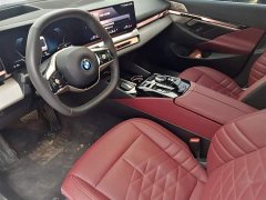 BMW i5 2024 eDrive 35L Luxury Package - фото 8