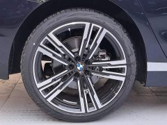 BMW 7 Series 2023 740Li M Sport Package - фото 16