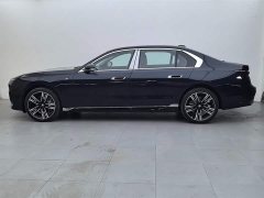 BMW 7 Series 2023 740Li M Sport Package - фото 3