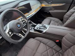 BMW 7 Series 2023 740Li M Sport Package - фото 8