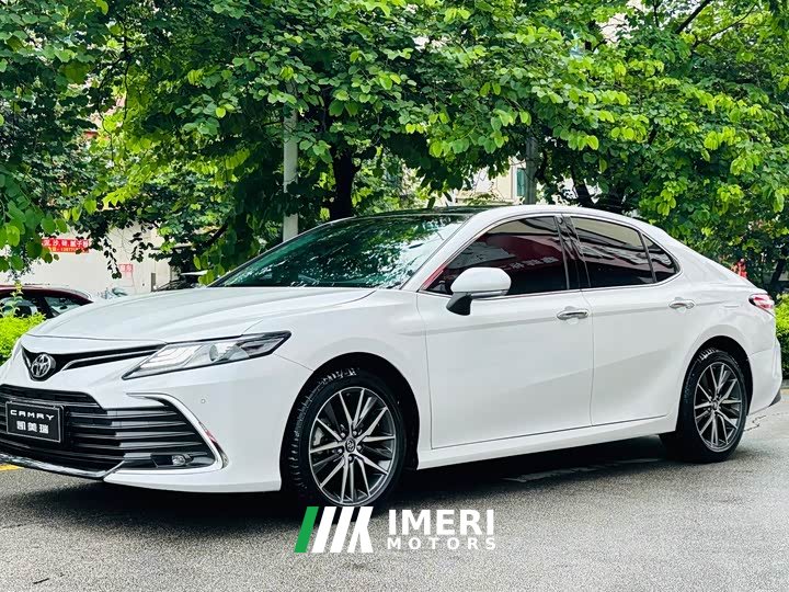 Toyota Camry 2021 2.5G Deluxe Edition - автомобиль из Китая