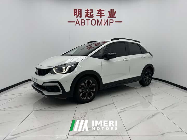 Lynk & Co LIFE 2021 1.5L CVT CRO-SS Smart Edition - автомобиль из Китая