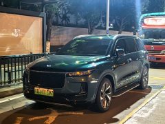 Li Auto ONE Extended-Range 6-Seater - фото 1