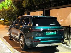 Li Auto ONE Extended-Range 6-Seater - фото 2