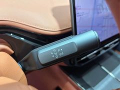 Lynk & Co Hyper HT 825 Max - фото 15