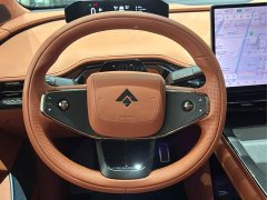 Lynk & Co Hyper HT 825 Max - фото 8