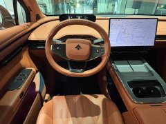 Lynk & Co Hyper HT 825 Max - фото 9