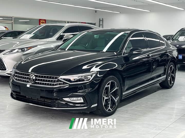 Volkswagen Magotan 2 Million Edition 330TSI DSG Leading - автомобиль из Китая