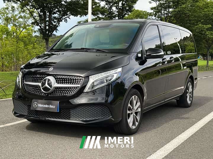 Mercedes-Benz V-Class V 260 Pilot Edition - автомобиль из Китая