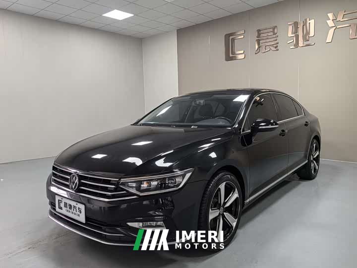 Volkswagen Magotan 2020 280TSI DSG Comfort - автомобиль из Китая