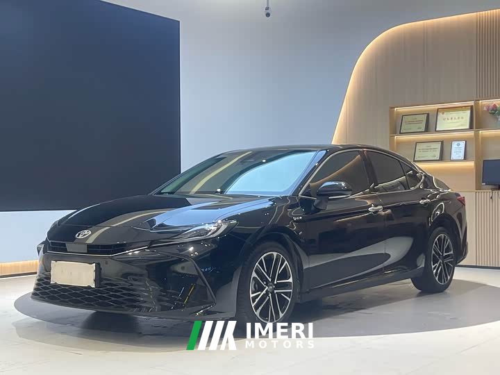 Toyota Camry Hybrid 2.0HG Premium Edition - автомобиль из Китая