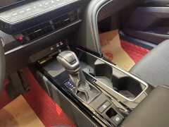 Toyota Camry Hybrid 2.0HG Premium Edition - фото 12