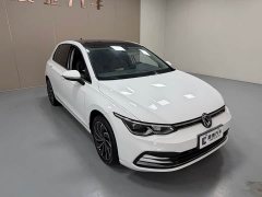 Volkswagen Golf 2021 200TSI DSG Pro - фото 3