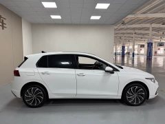 Volkswagen Golf 2021 200TSI DSG Pro - фото 8