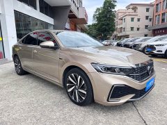Volkswagen Passat 2023 330TSI Luxury Edition - фото 3