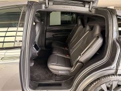 Tesla Model X dual-motor all-wheel drive version - фото 6