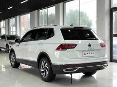 Volkswagen Tiguan L 280TSI automatic two-wheel drive Chaochuang limited edition - фото 4