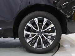 Volvo XC60 B5 four-wheel drive Zhiyuan Deluxe Edition - фото 13