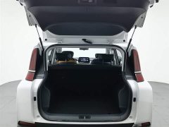 Lynk & Co Pentium NAT 2022 Comfort Travel Battery Swapping Version 100kW 401km - фото 16