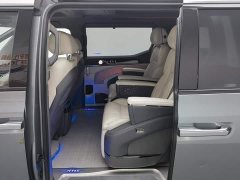 Zeekr 009 seven-seat aisle version four-wheel drive 108kWh - фото 15