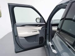 Zeekr 009 seven-seat aisle version four-wheel drive 108kWh - фото 8