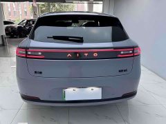 AITO Wenjie M5 extended range Ultra four-wheel drive version - фото 4