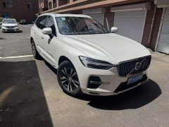 Volvo XC60 B5 AWD Luxury Edition - фото 1
