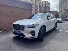 Volvo XC60 B5 AWD Luxury Edition - фото 2