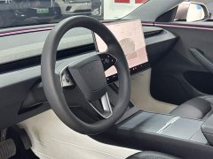 Tesla Model 3 rear-wheel drive version - фото 7