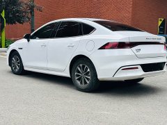 BYD Qin PLUS Champion Edition DM-i 55KM Leading Type - фото 7