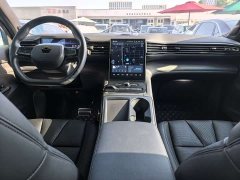 NIO ES8 2022 75kWh six-seater version - фото 17