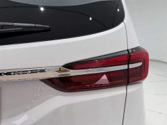 Buick GL8 facelift land business class luxury - фото 10