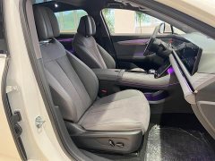 Voyah Lantu Zhuiguang PHEV AWD Ultra-Long Range Executive Edition - фото 10