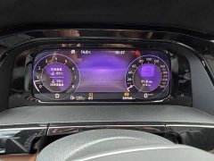Lexus Touron 530 V6 four-wheel drive flagship version - фото 10