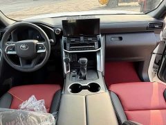 Toyota Land Cruiser (imported) 4.0L automatic - фото 12