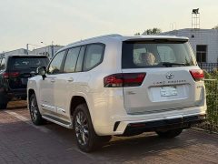 Toyota Land Cruiser (imported) 3.3T diesel version - фото 3