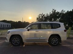 Toyota Land Cruiser (imported) 3.3T diesel version - фото 5