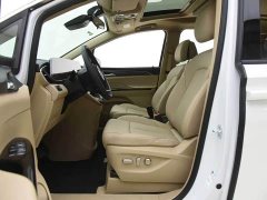 Buick GL8 New Energy Lu Shang Exclusive Edition - фото 12