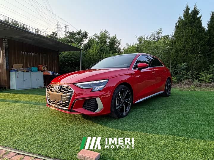 Audi A3 2022 Sportback 35 TFSI stylish and sporty - автомобиль из Китая