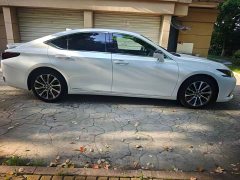 Lexus ES 300h Premium Edition - фото 8
