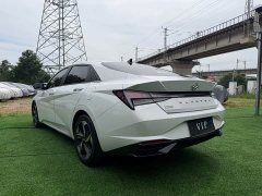 Lexus Elantra 2022 1.5L CVT GLX Elite Edition - фото 4