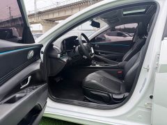 Lexus Elantra 2022 1.5L CVT GLX Elite Edition - фото 7