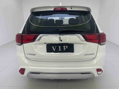 Mitsubishi Outlander 2.0L 2WD Entry-Level 5-Seater - фото 5