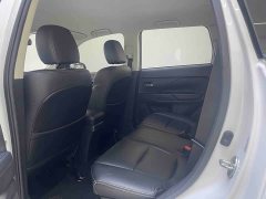 Mitsubishi Outlander 2.0L 2WD Entry-Level 5-Seater - фото 8